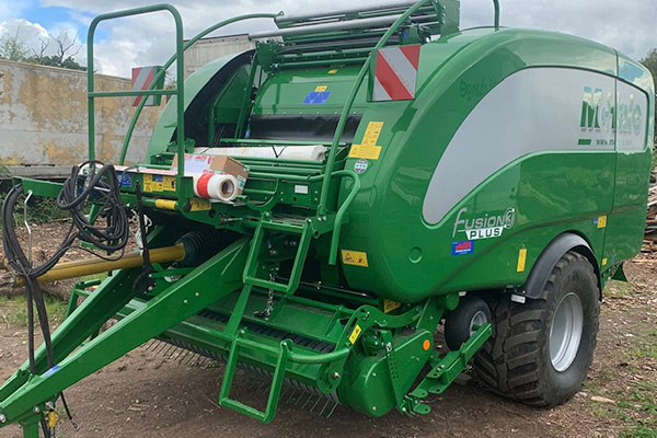 round baling and wrapping agricultural contractor derbyshire
